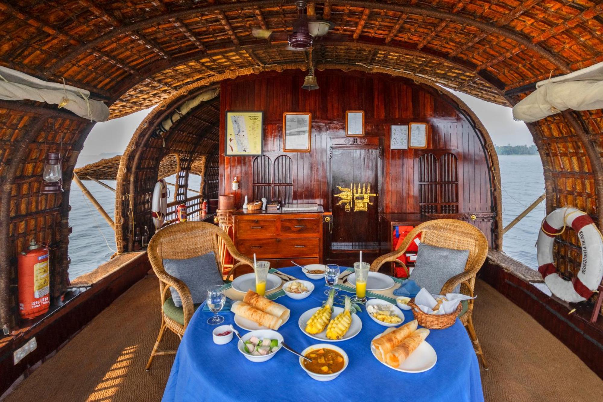 Отель Spice Coast Cruises - Houseboat, A Cgh Earth Experience Alappuzha Экстерьер фото