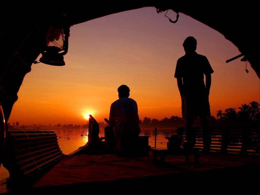 Отель Spice Coast Cruises - Houseboat, A Cgh Earth Experience Alappuzha Экстерьер фото